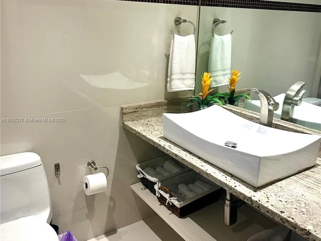 3901 S Ocean Dr # 9K, Hollywood FL 33019