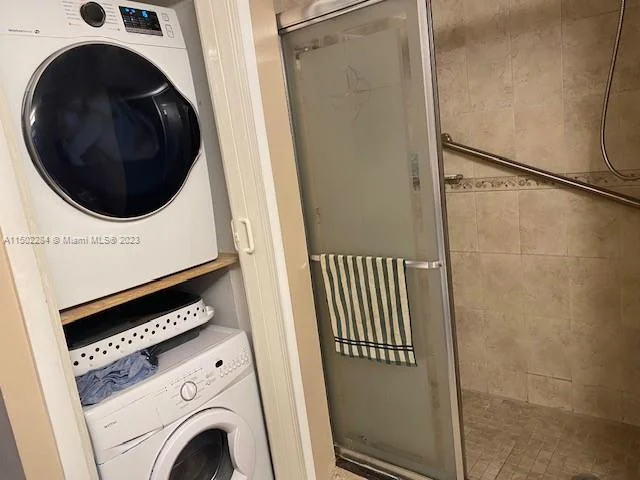 286 Racquet Club Rd # 201, Weston FL 33326