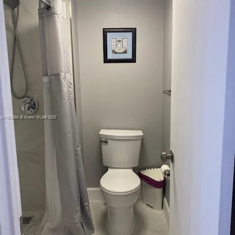 286 Racquet Club Rd # 201, Weston FL 33326