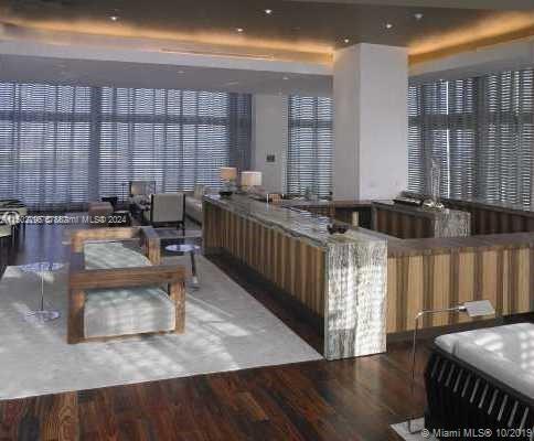 50 BISCAYNE Blvd # 3807, Miami FL 33132