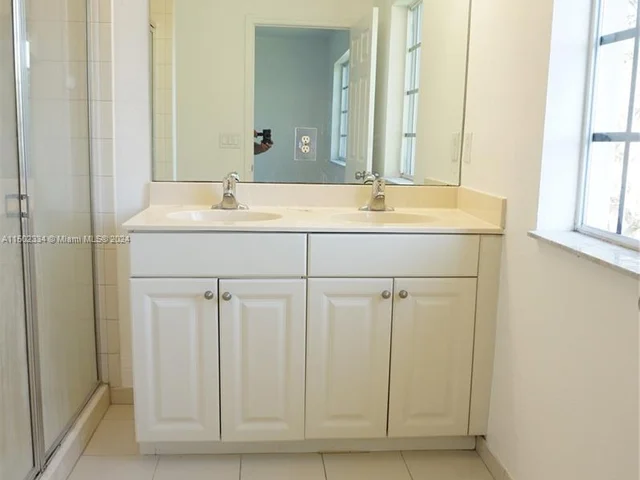 1226 Lucaya Dr # 1226, Riviera Beach FL 33404