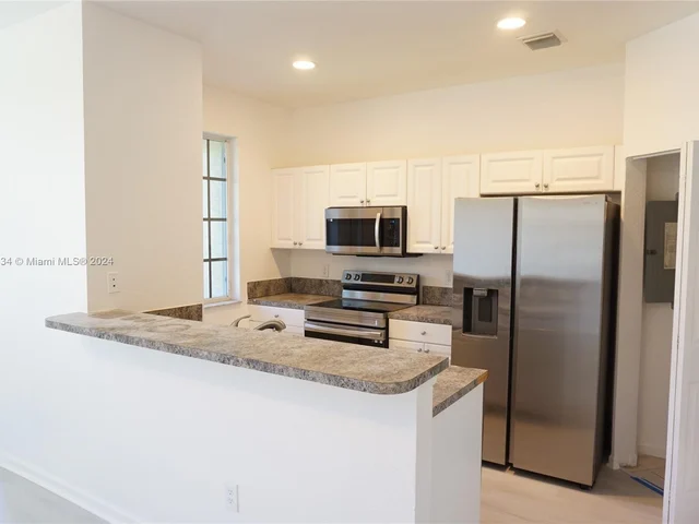 1226 Lucaya Dr # 1226, Riviera Beach FL 33404