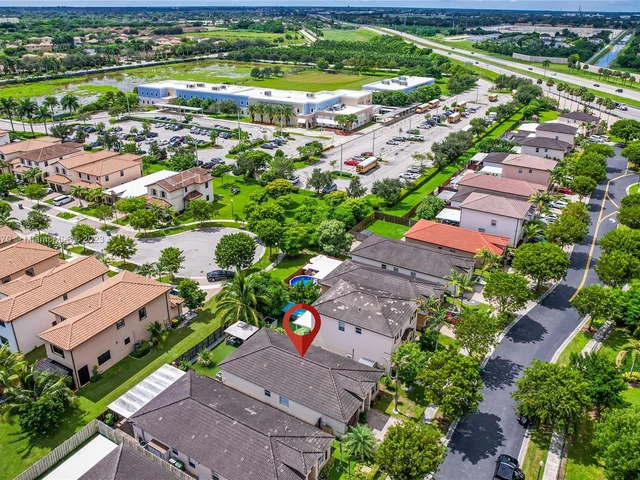 2340 NE 3rd Ct # 0, Homestead FL 33033