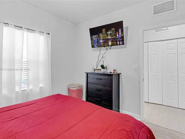 2340 NE 3rd Ct # 0, Homestead FL 33033