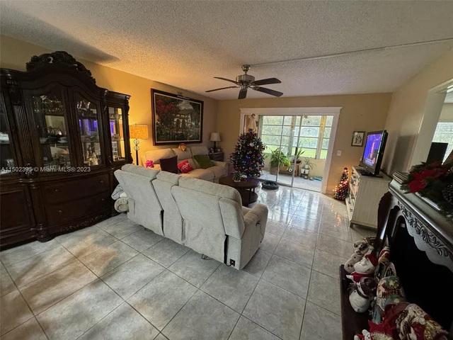 1000 SW 125th Ave # 207N, Pembroke Pines FL 33027