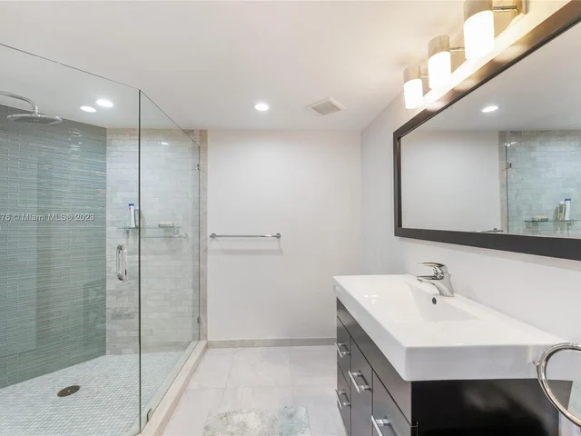 1800 Sunset Harbour Dr # 2003, Miami Beach FL 33139