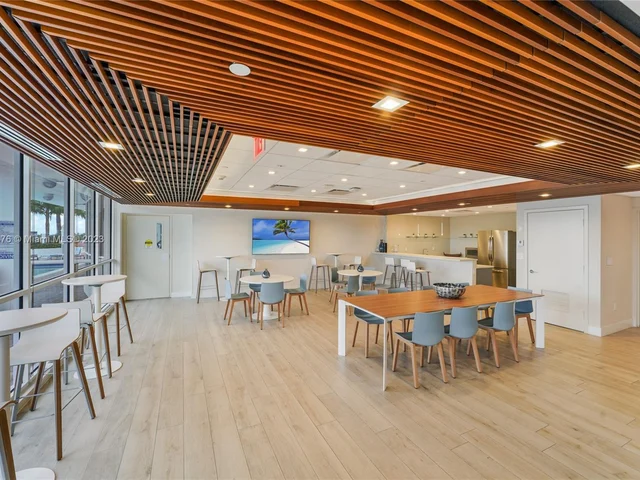 1800 Sunset Harbour Dr # 2003, Miami Beach FL 33139