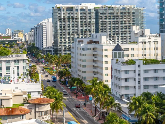 1800 Collins Ave # 12B, Miami Beach FL 33139