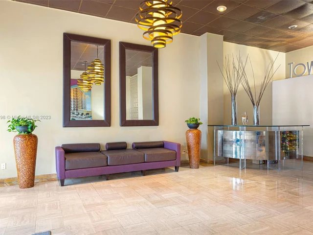 1800 Collins Ave # 12B, Miami Beach FL 33139