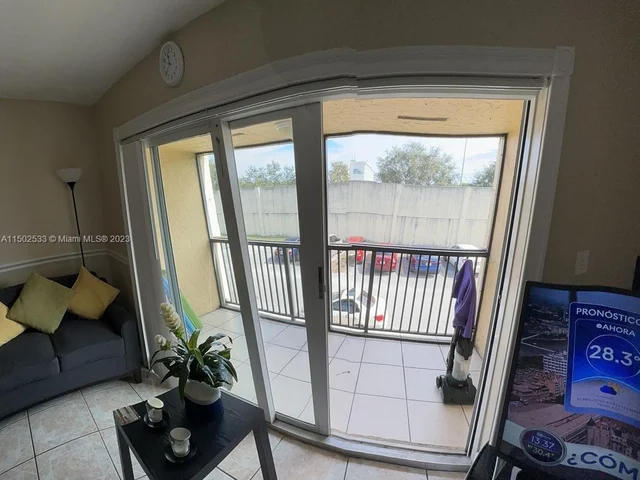 2916 NW 55th Ave # 2D, Lauderhill FL 33313