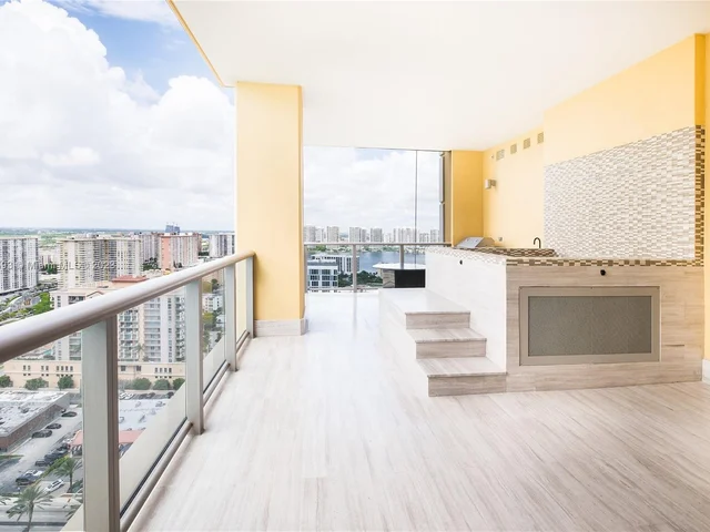 17749 Collins Ave # 2202, Sunny Isles Beach FL 33160