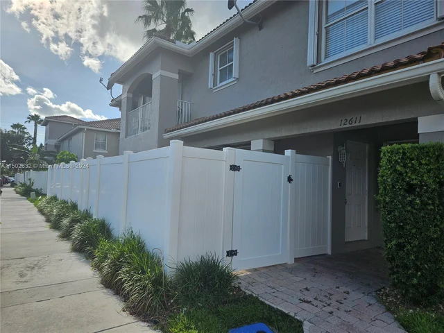 12611 SW 54th Ct # 12611, Miramar FL 33027
