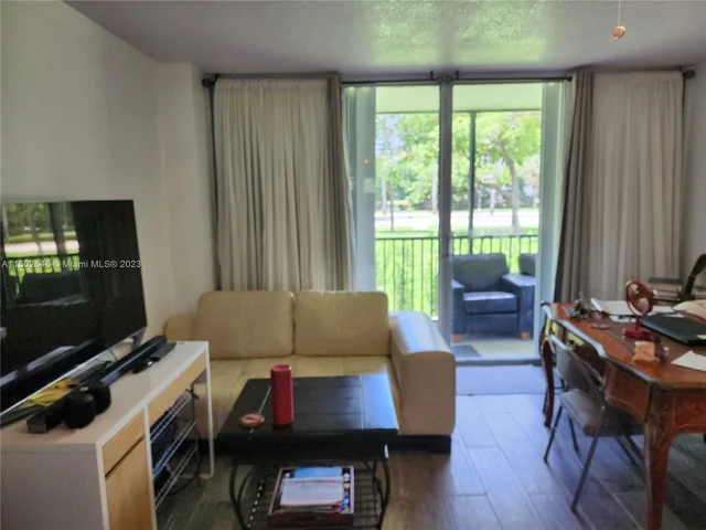 3401 N Country Club Dr # 117, Aventura FL 33180