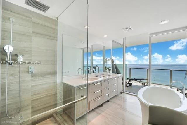 360 Ocean Dr # 1101S, Key Biscayne FL 33149