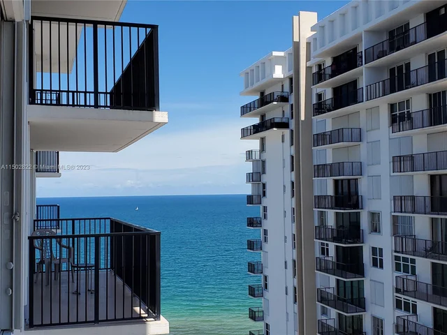 2101 S Ocean Dr # 2407, Hollywood FL 33019