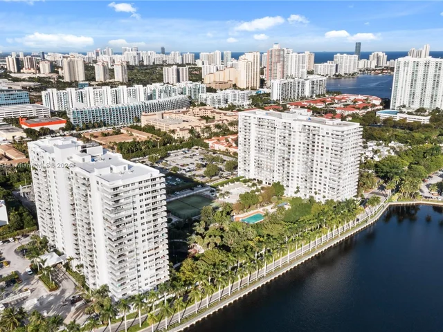 2801 NE 183rd St # 2116W, Aventura FL 33160