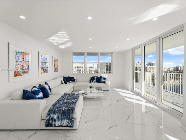 2801 NE 183rd St # 2116W, Aventura FL 33160