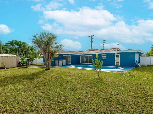 28 SW 9th Ave, Boca Raton FL 33486