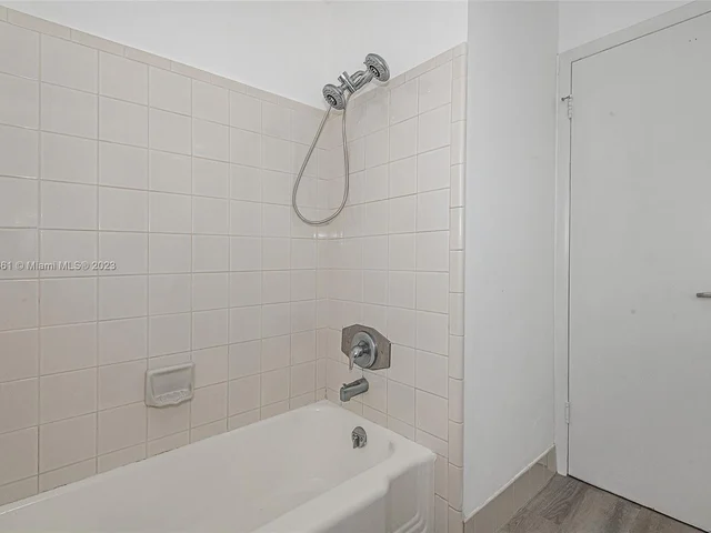 28 SW 9th Ave, Boca Raton FL 33486