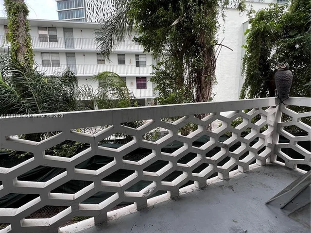 1610 NW N River Dr # 208, Miami FL 33125