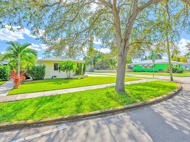 213 N 15th Ave, Hollywood FL 33020