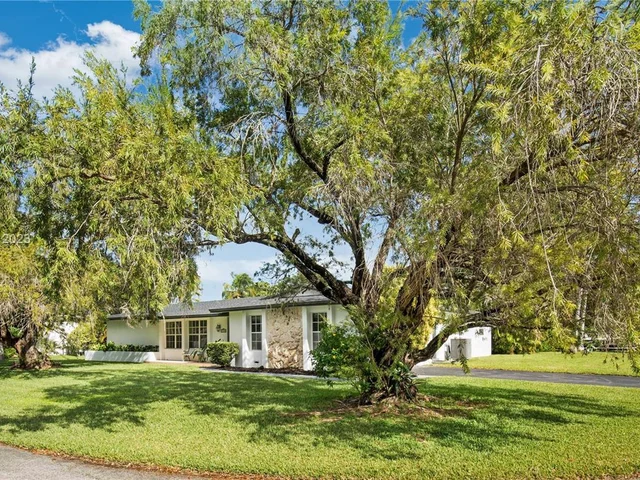 17191 SW 86th Ave, Palmetto Bay FL 33157