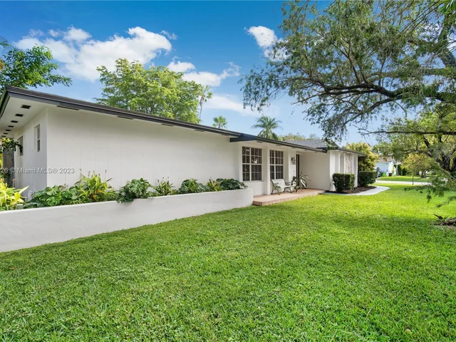 17191 SW 86th Ave, Palmetto Bay FL 33157