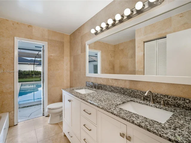 17191 SW 86th Ave, Palmetto Bay FL 33157