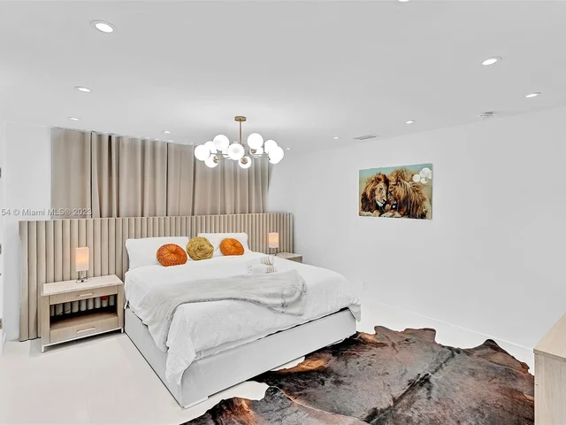 5005 Johnson St, Hollywood FL 33021