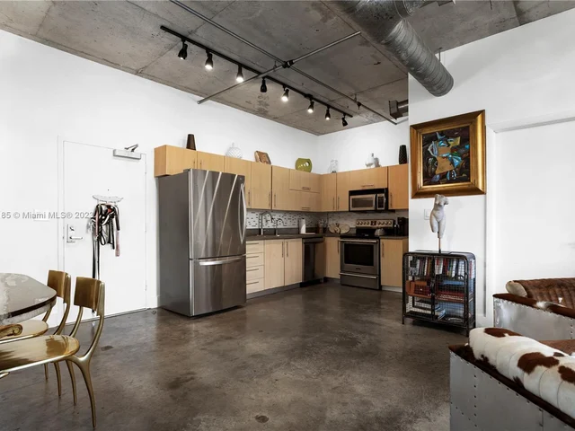 444 NE 30th St # 804, Miami FL 33137