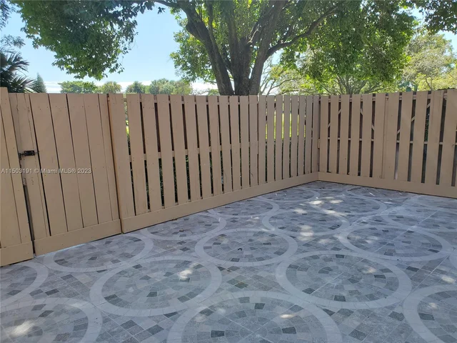 8930 SW 20th Pl # 20, Davie FL 33324