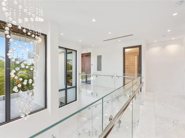 1311 Stillwater Dr, Miami Beach FL 33141