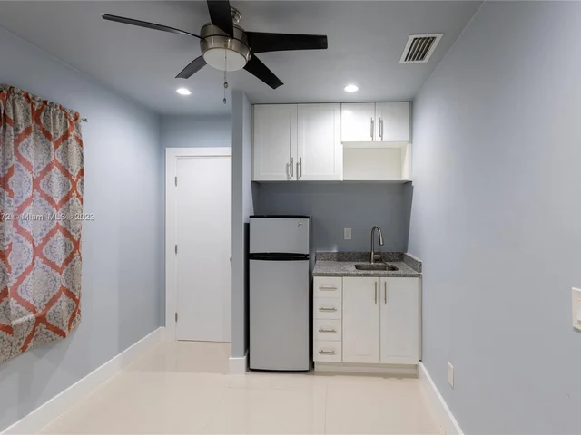 4538 SW 1st St # 2, Miami FL 33134