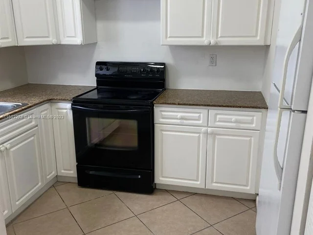 1350 NE 119th St # 135007, Miami FL 33161