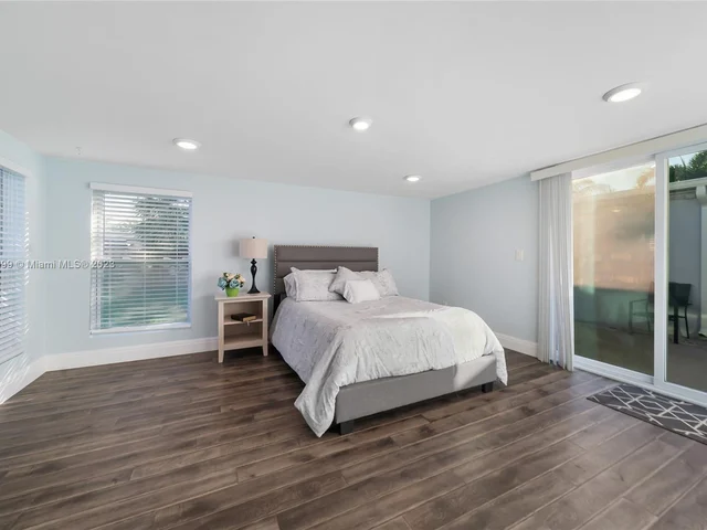 334 Glenn Rd, West Palm Beach FL 33405