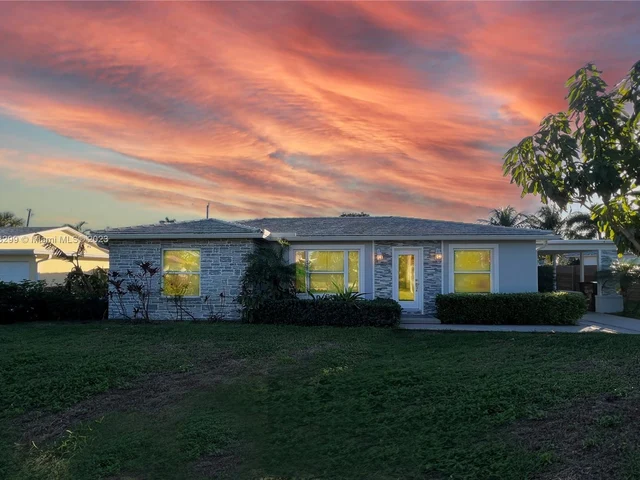 334 Glenn Rd, West Palm Beach FL 33405