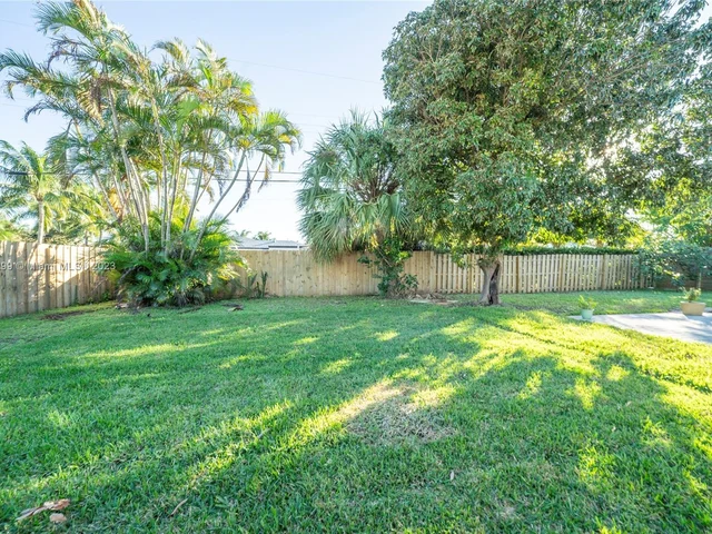 334 Glenn Rd, West Palm Beach FL 33405