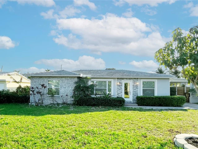 334 Glenn Rd, West Palm Beach FL 33405