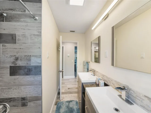 334 Glenn Rd, West Palm Beach FL 33405