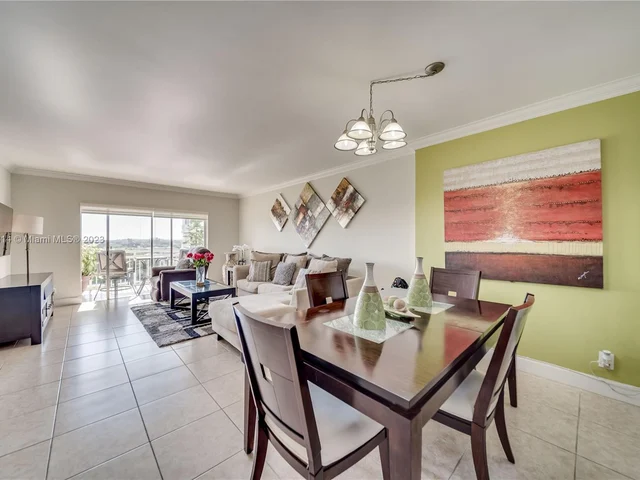 4400 Hillcrest Dr # 807A, Hollywood FL 33021