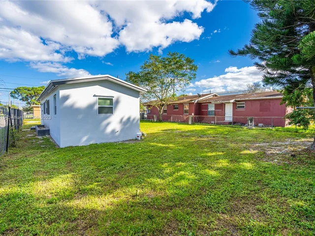 1430 NW 7th St, Fort Lauderdale FL 33311