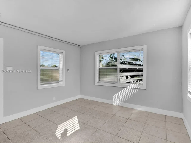 1430 NW 7th St, Fort Lauderdale FL 33311