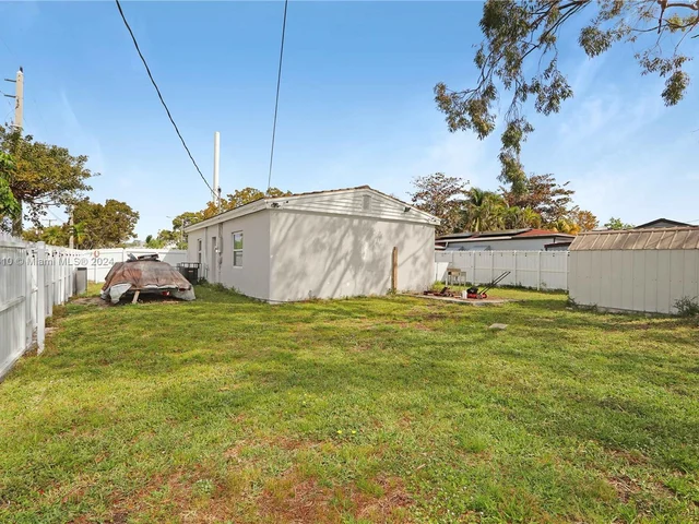 1500 NE 183rd St, North Miami Beach FL 33179