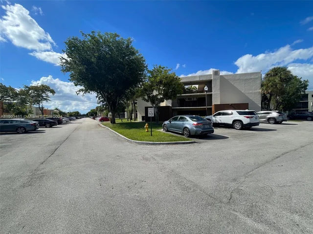 8045 SW 107th Ave # 122, Miami FL 33173