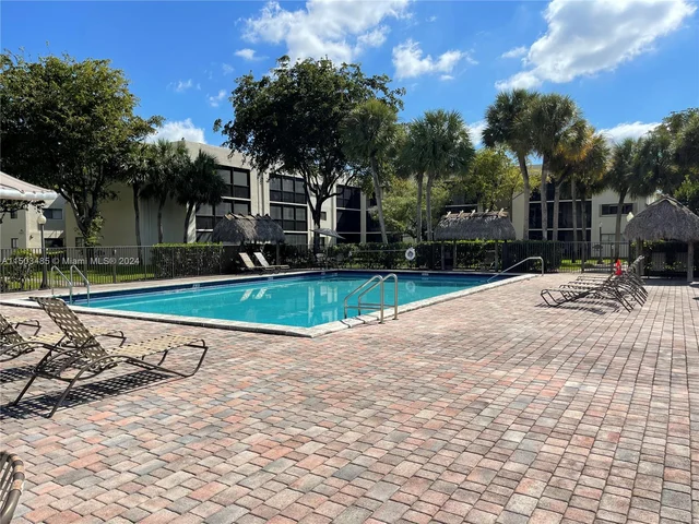 8045 SW 107th Ave # 122, Miami FL 33173