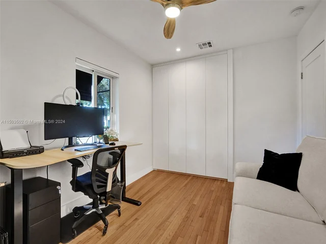 700 N Victoria Park Rd, Fort Lauderdale FL 33304