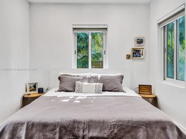 700 N Victoria Park Rd, Fort Lauderdale FL 33304