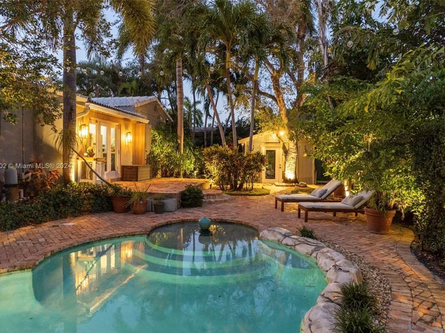 700 N Victoria Park Rd, Fort Lauderdale FL 33304