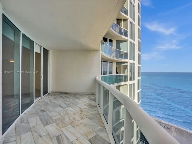 17201 Collins Ave # 1704, Sunny Isles Beach FL 33160