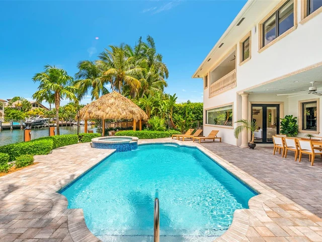 636 PALM DRIVE, Hallandale Beach FL 33009